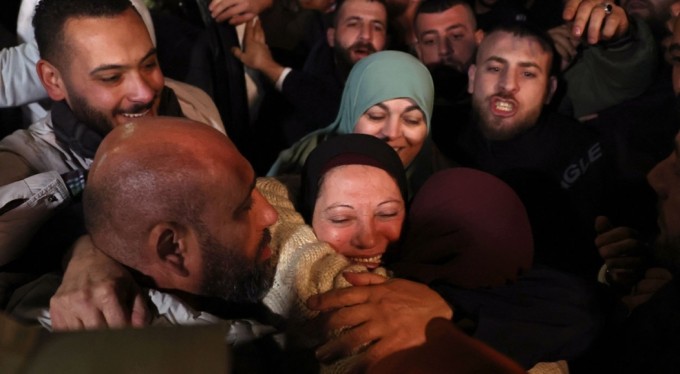 Hamas ile İsrail arasında 6. esir takası tamamlandı