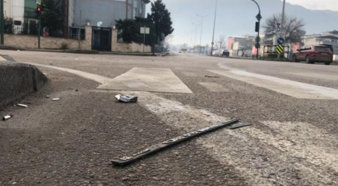 Bursa'da kahreden olay! 18 yaşındaki genç kız, servis aracının altında kaldı