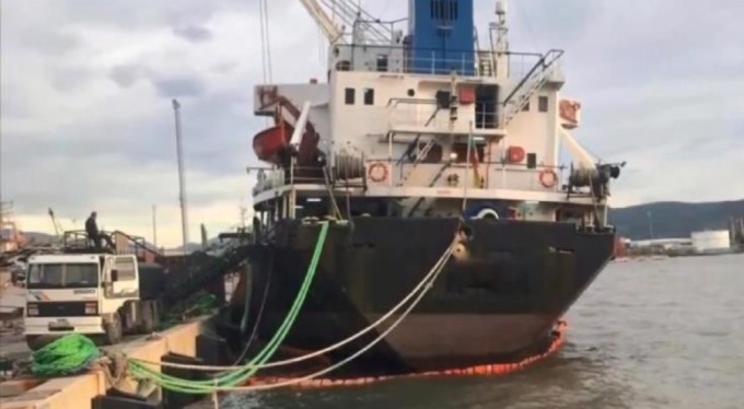 Bursa'da yan yatan gemi böyle kurtarıldı