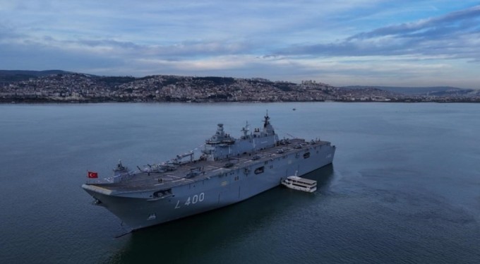 TCG Anadolu tüm heybetiyle havadan görüntülendi