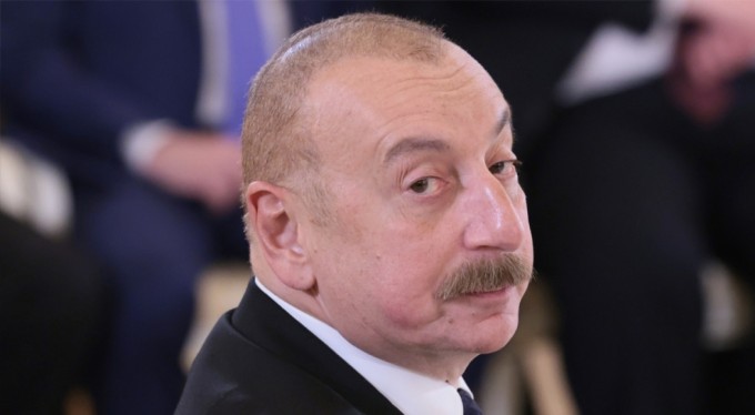 Azerbaycan'da cumhurbaşkanlığı seçimi erkene alındı