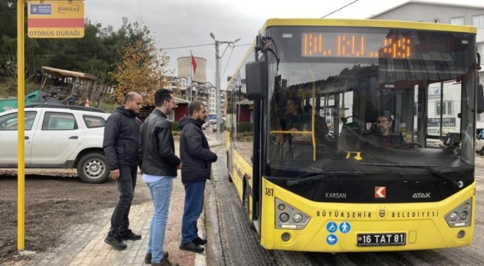 Bursa'da mahallelinin otobüs sevinci... Yıllar sonra ilk kez otobüsleri oldu!