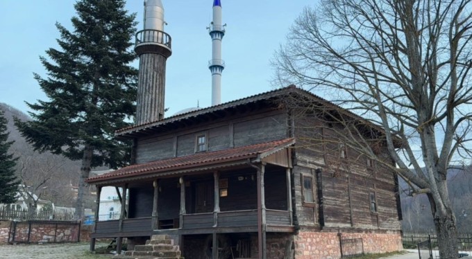 Bursa'da 139 yıldır ayakta! Caminin öyle bir özelliği var ki, duyan kulaklarına inanamıyor...