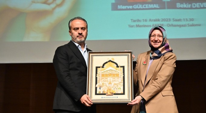 Bursa Büyükşehir Belediyesi'nden 'Güçlü Aile' semineri