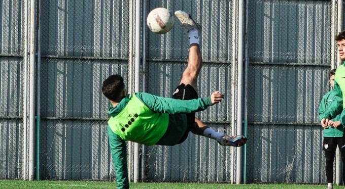 Bursaspor idman sonrası kampa girdi
