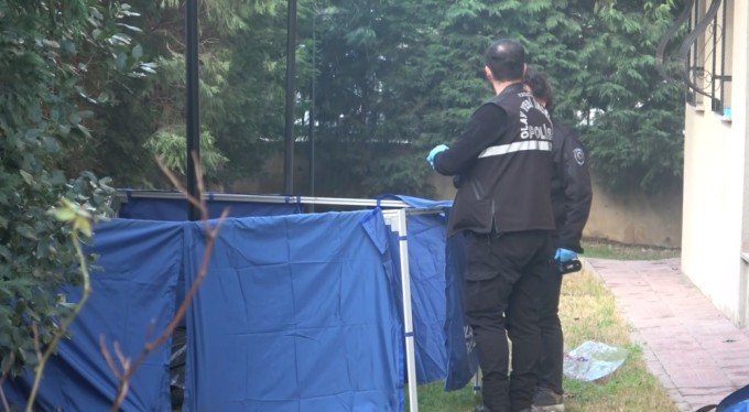 Bursa'da hava almak için çıktığı camdan düşen kadın hayatını kaybetti!