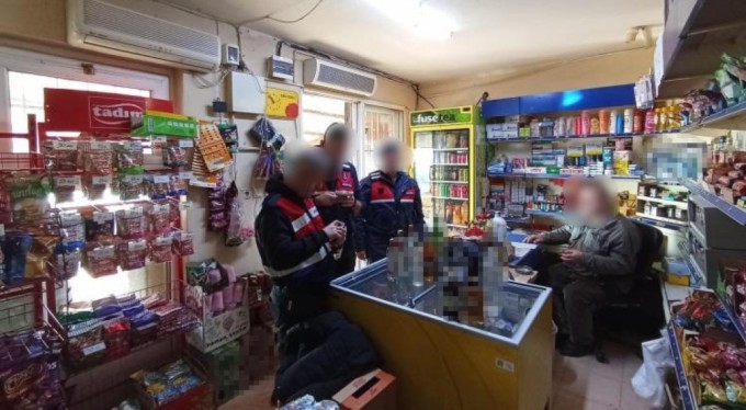 Bursa'da Jandarma ekipleri yeni yıl öncesi kaçakçılara göz açtırmıyor!