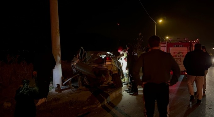 Bursa'da kontrolden çıkan otomobil metrelerce sürüklendi!