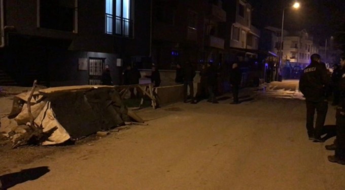 Bursa'da babasını öldürdü! Fazla uzağa kaçamadı