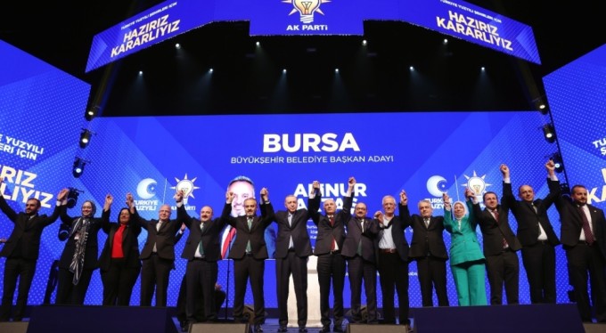 Bursa Büyükşehir Belediye Başkan adayını resmen Alinur Aktaş oldu!