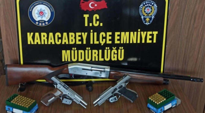 Bursa'da sosyal medyada ateş ettiği görülen 2 kişi gözaltına alındı!