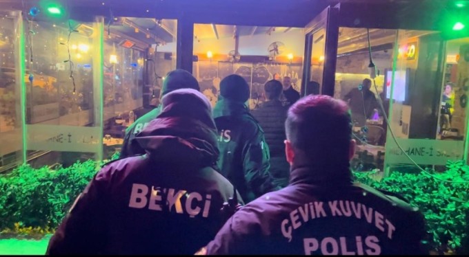 Bursa'da eğlence mekanlarına şok operasyon!