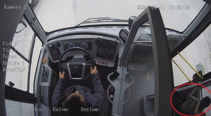 Bursa'da 6 yaşındaki torununu otobüste unuttu!