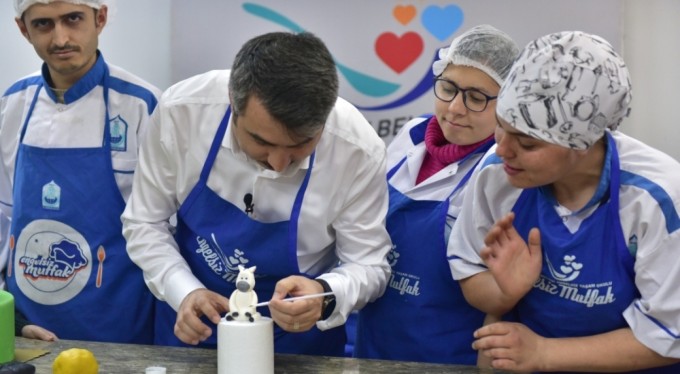 Yıldırım'da engeller aşılıyor