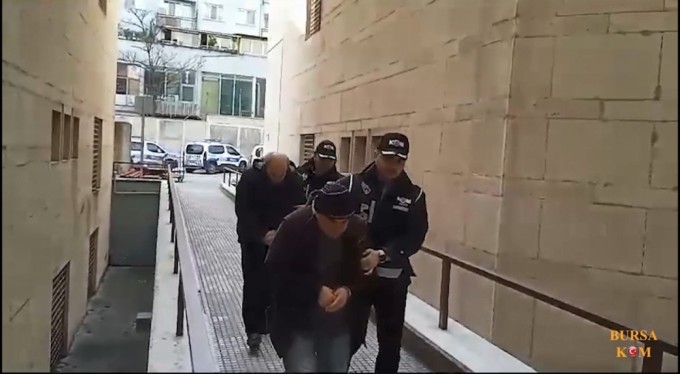 Bursa'da tefecilere operasyon! 15 milyon liralık vurgun önlemiş oldu