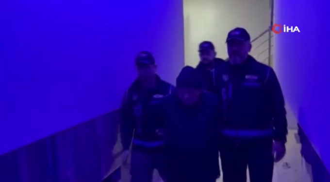 "Kafes-31" operasyonunda 12 ülkenin kırmızı bültenle aradığı 42 zanlı yakalandı