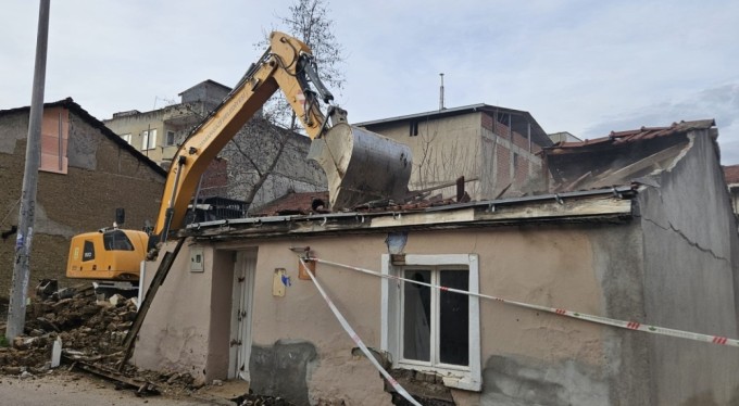 Osmangazi yıkıyor, mahallelerin çehresi değişiyor