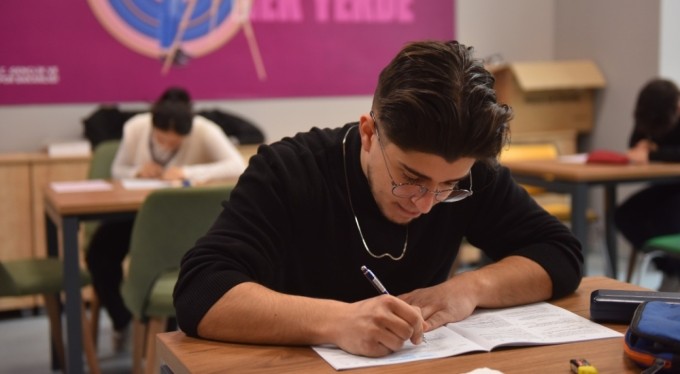 Yıldırım'dan gençlere 'TYT' desteği