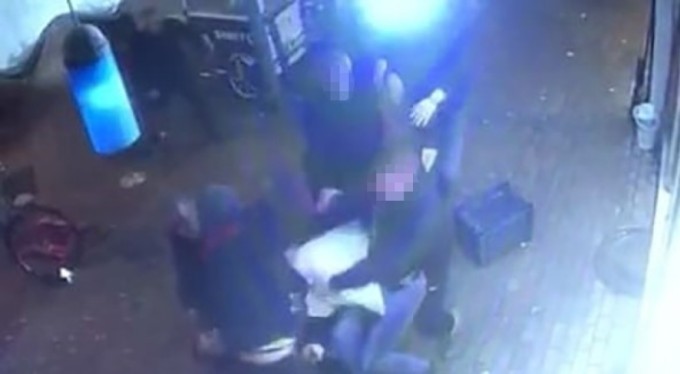 Bursa'da çivili sopayla darp edildi! Bir gözü kör oldu