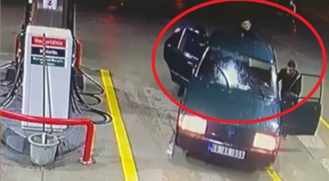Bursa'da çaldıkları otomobilin yakıtı bitince benzin istasyonunda  yakalandılar!