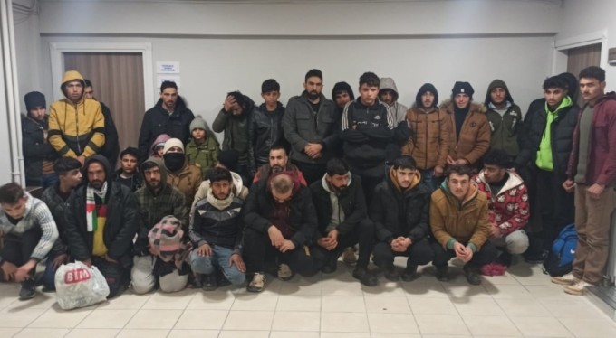 Bursa'da 45 kaçak göçmen ve 2 organizatör kıskıvrak yakalandı!