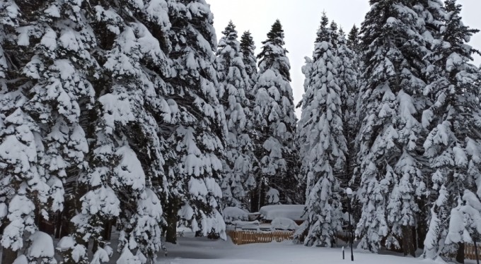 Uludağ'da kar kalınlığı 76 santimetreye ulaştı!