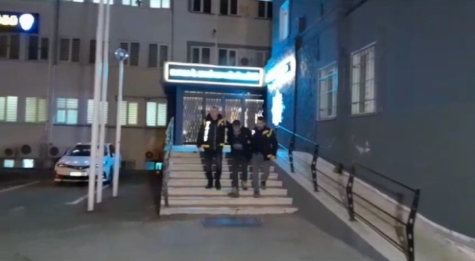 Bursa'da kıskançlık yüzünden eşini öldüren şahıs adliyeye sevk edildi!