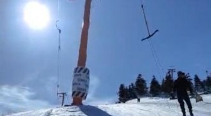 Uludağ'da kazadan dönüldü! Telesiyejin batonu bir turisti yaraladı
