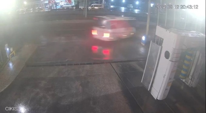 Bursa'da faciadan dönüldü! Otobüs kazasında 10 turist yaralandı