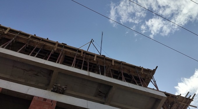 Bursa'da 10 gün önce  evlenen işçi yüksek gerilime kapılarak ağır yaralandı!