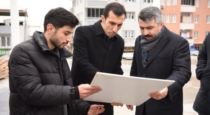 Başkan Yılmaz, Bağlaraltı pazar yerini inceledi