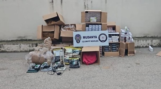 Bursa polisinden kaçak tütün operasyonu