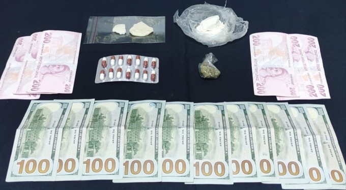 Bursa'da günlerce takip edildi! 42,2 gram uyuşturucuyla yakalandı