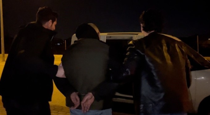 Bursa'da 'Dur' ihtarına uymayarak kaçan kişi cezaevi firarisi çıktı