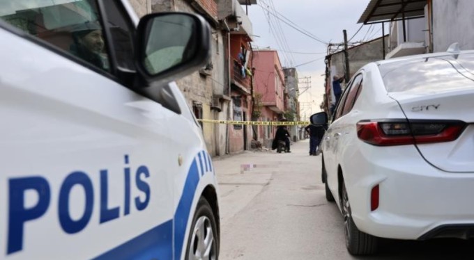 Genç kız babası tarafından vahşice bıçaklanarak öldürüldü