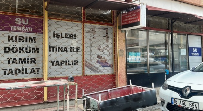 Bursa'da sattığı hortum patlak çıkınca müşterisini bıçakladı!