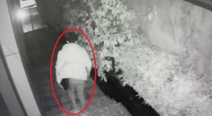 Bursa'da bahçe kapısından girerek 2 televizyon çalan hırsız tutuklandı