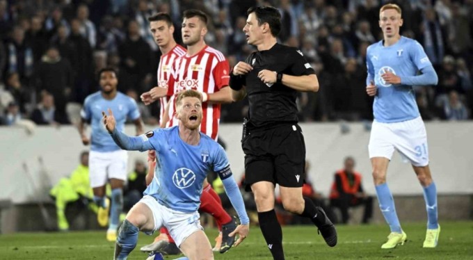 Milan - Slavia Prag maçında Halil Umut Meler düdük çalacak