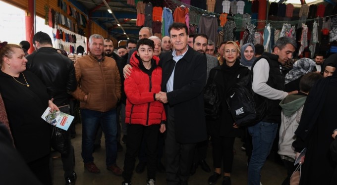 Dündar sevgisi pazara sığmadı