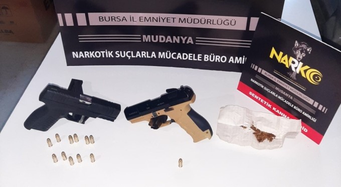 Çeşitli suçlardan aranan 3 şüpheli polisin takibiyle yakalandı