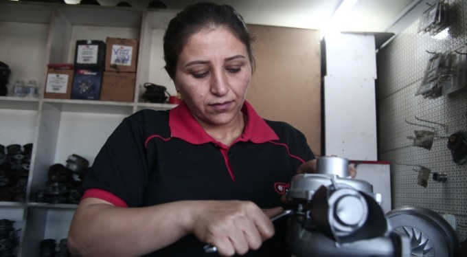 Ev hanımlığından sanayide ustalığa: Turbocu Aynur Usta kadınlara örnek oluyor
