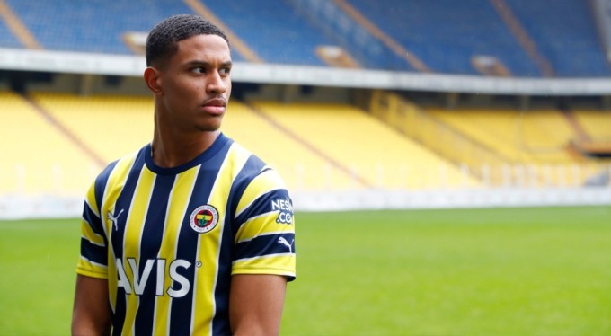 Oosterwolde 2. golüne imza attı