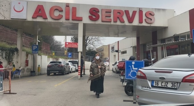 Bursa'da tartıştığı kızını bıçakladı