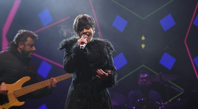 Aydilge şarkıları ile Bursa'yı salladı