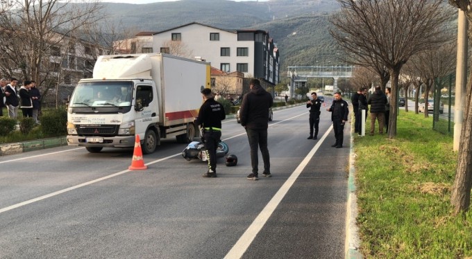 Bursa'da kazaya karışan motosiklet sürücüsü hayatını kaybetti