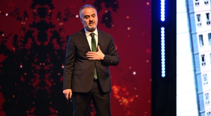 Başkan Aktaş: "Yeni evlenecek çiftlere düğün salonu bizden"