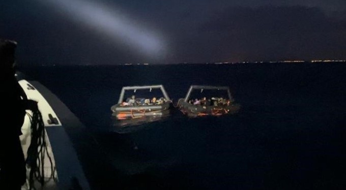 Yunanistan'ın geri ittiği göçmenleri Türkiye kurtardı