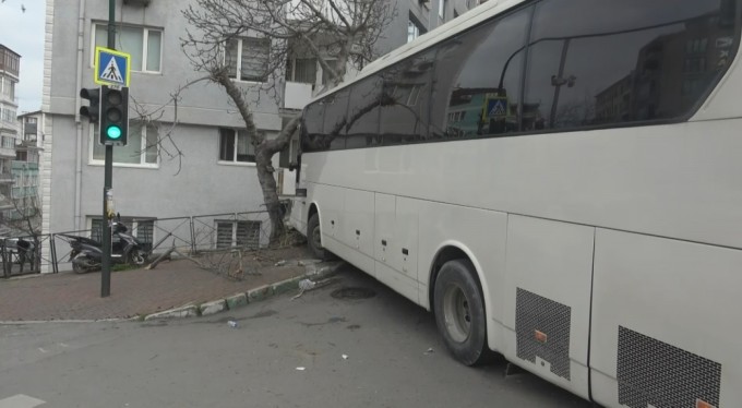 Bursa'da freni patlayan otobüs dehşet saçtı!