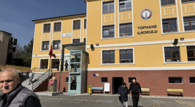 Tecrübeli seçmenler oyunu erkenden kullandı