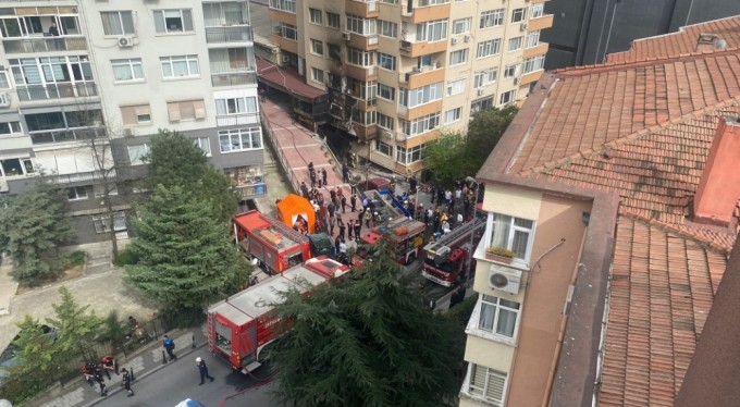 Yangın hakkında İstanbul Valiliği: "25 kişi hayatını kaybetmiş, ağır yaralı 3 kişinin tedavileri devam etmektedir"